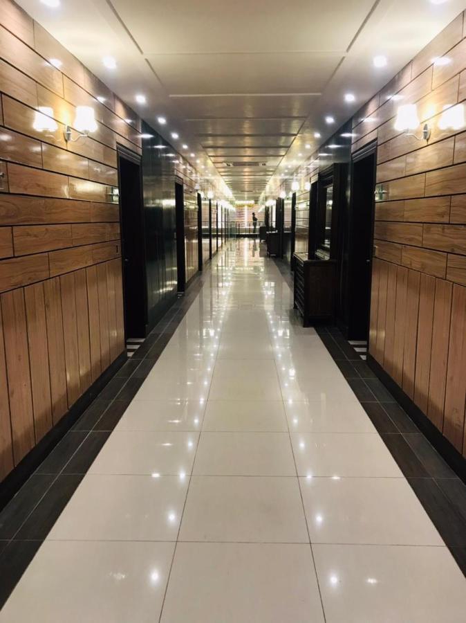 Royaute Luxury Hotel Сиалкот Экстерьер фото